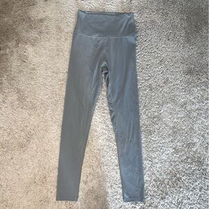 Lululemon Align Leggings, Light Grey, Size 2, Great Condition, Workout Attire